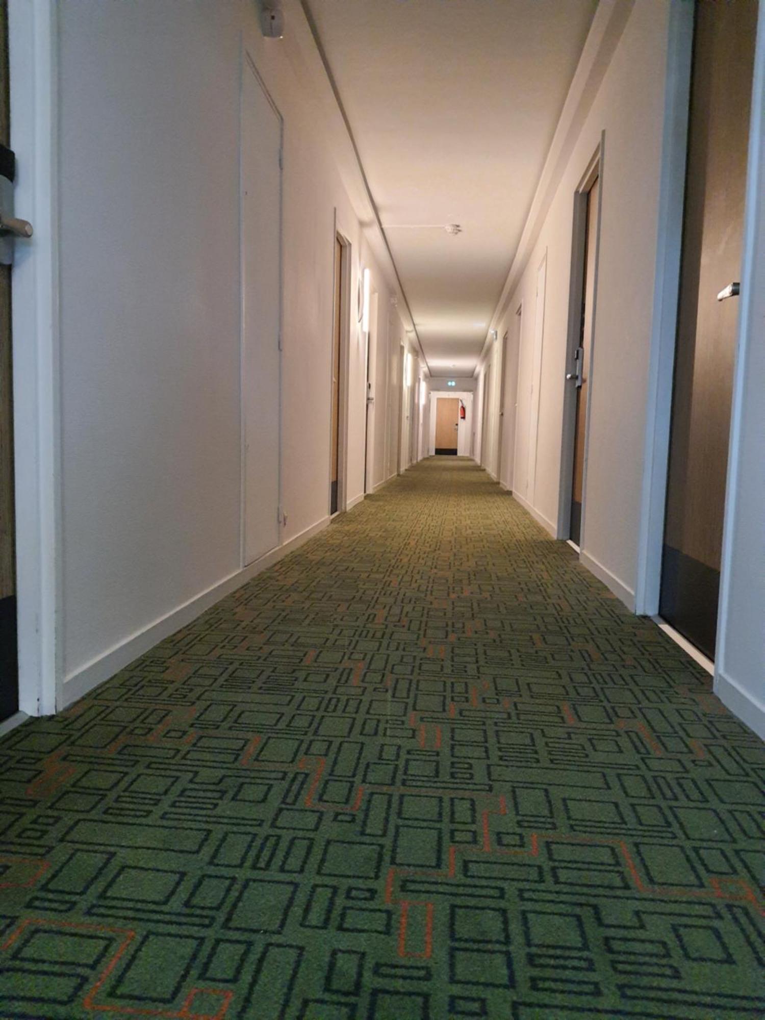 Ibis Styles Lisieux Normandie Экстерьер фото
