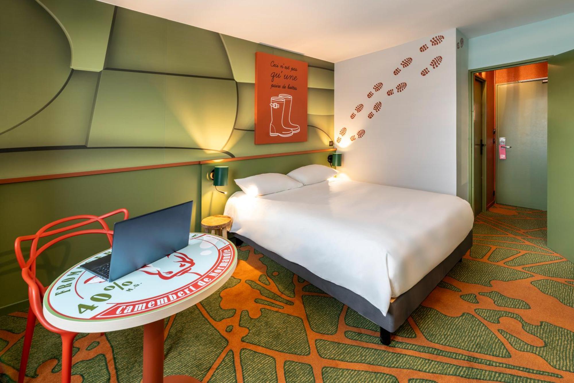 Ibis Styles Lisieux Normandie Экстерьер фото