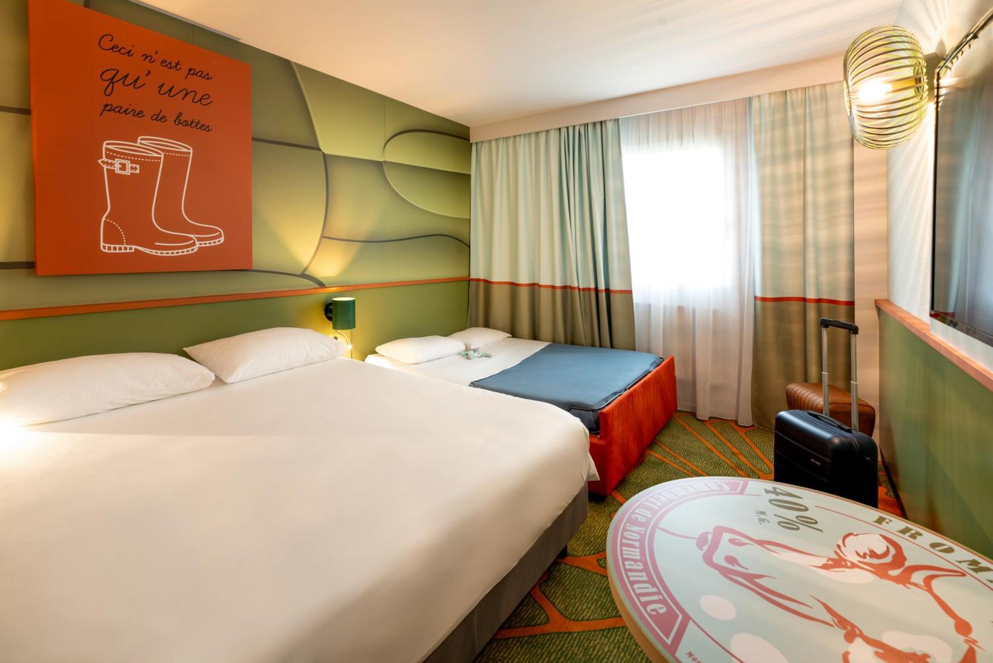 Ibis Styles Lisieux Normandie Экстерьер фото